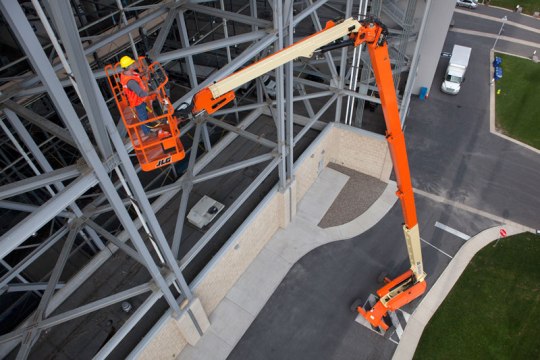 Самоходный подъемник телескопический JLG 1500 SJ