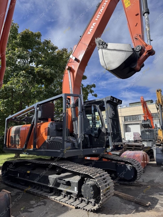 Харвестер Hitachi ZX200LC-5G в наличии!