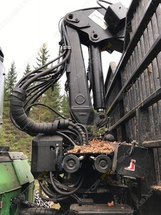 John Deere 1110E [4]