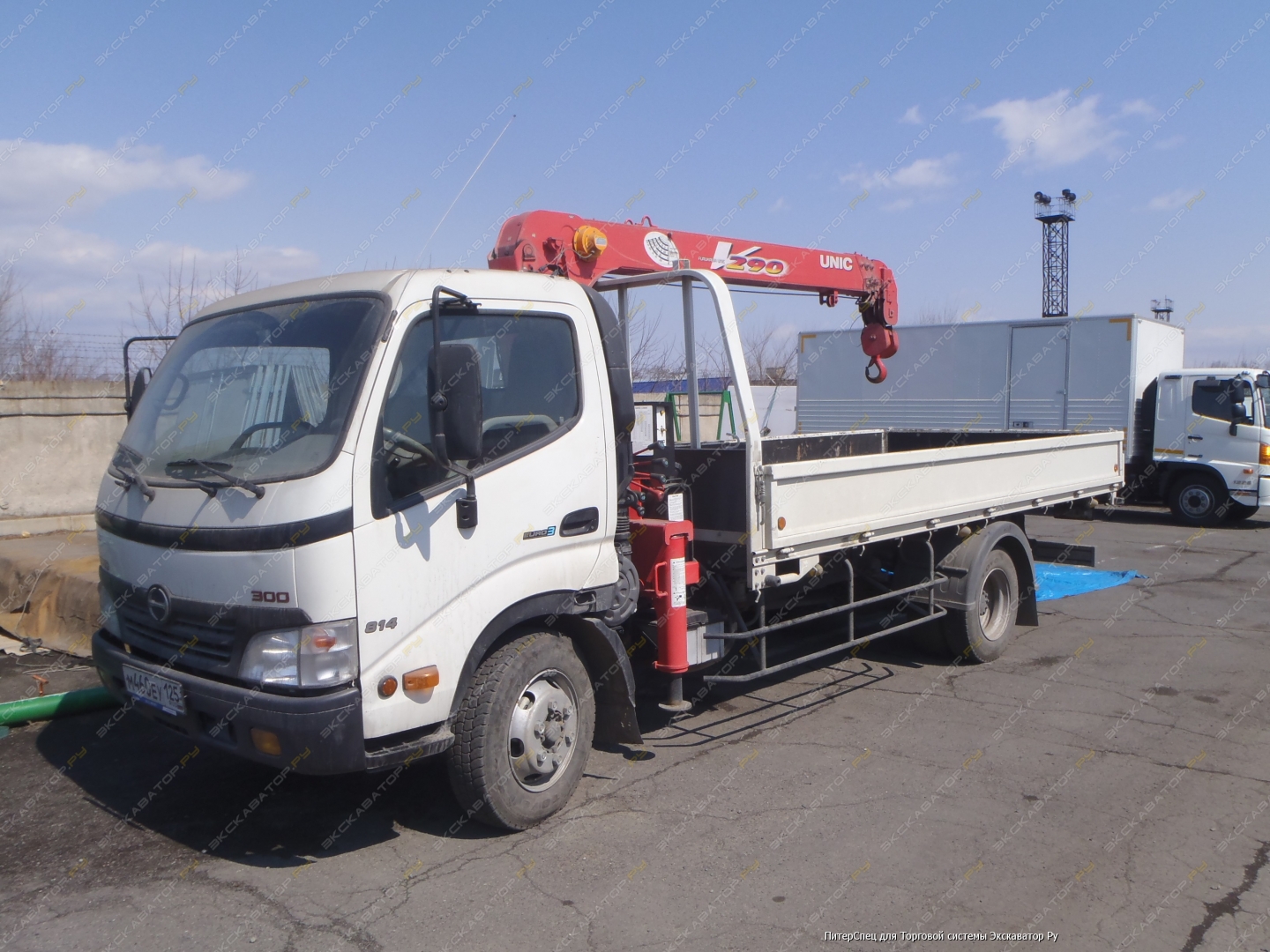 Hino Ranger 300 манипулятор 3 т