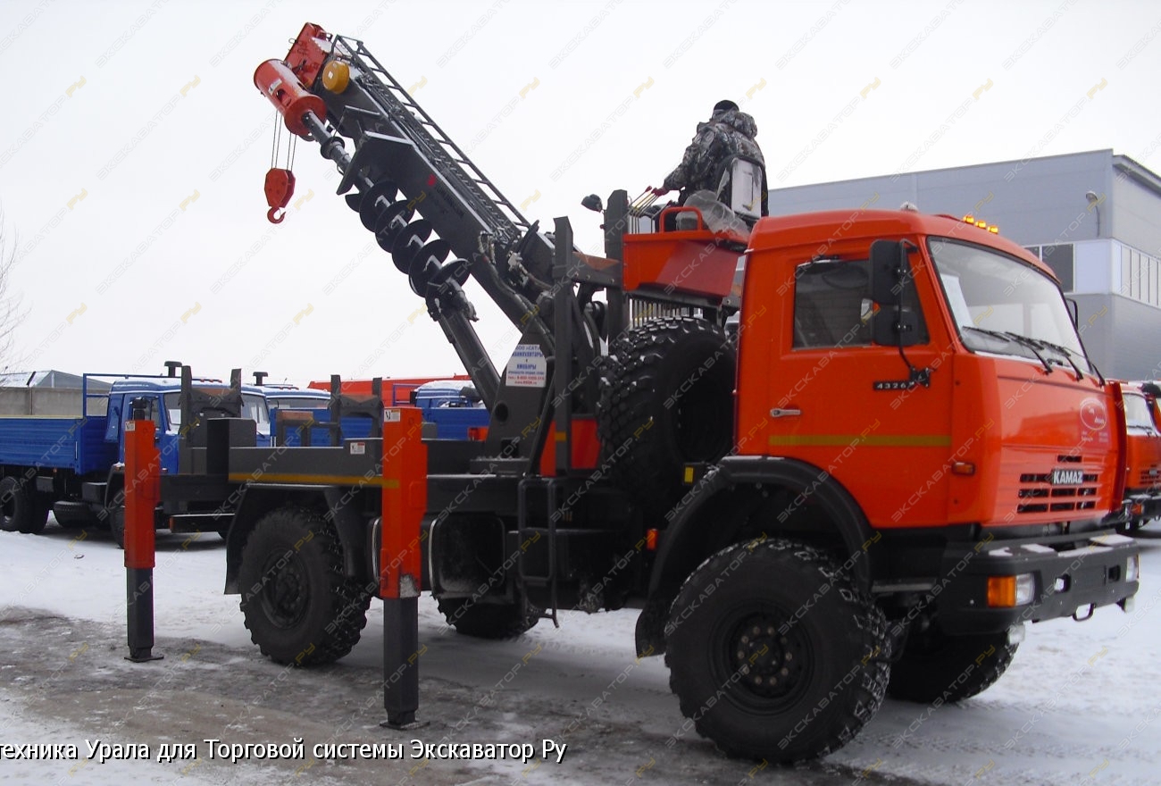 Аренда бурильно-крановой машины (ямобура) Tadano DT-620, Екатеринбург -  №450236