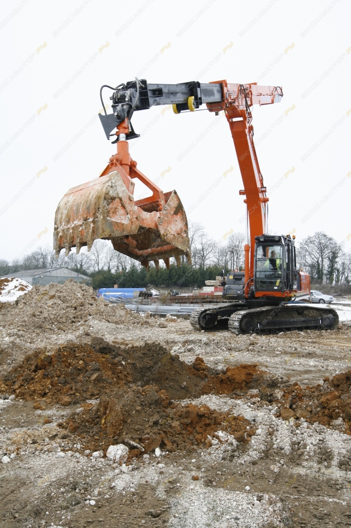 Hitachi ZX330LC [1]