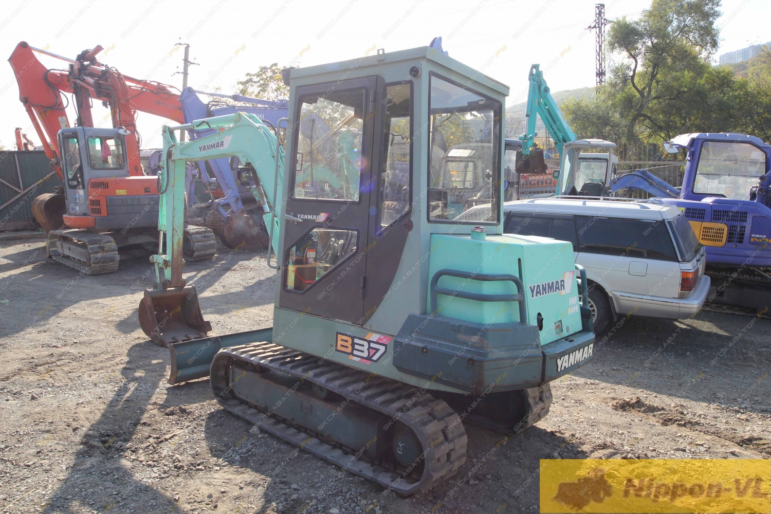 Yanmar B37 [2]