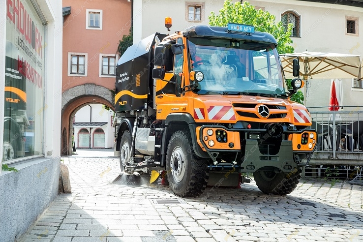 Mercedes-Benz Unimog КДМ [0]
