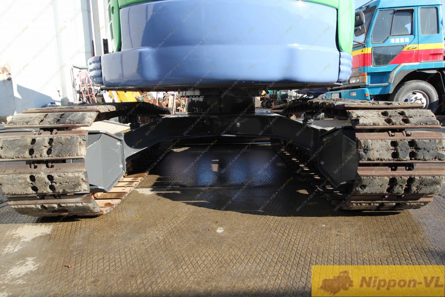 Hitachi EX75UR-3 [11]