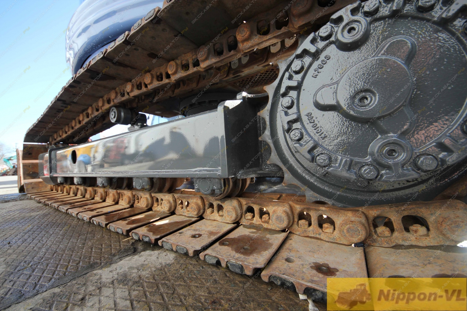 Hitachi EX75UR-3 [12]