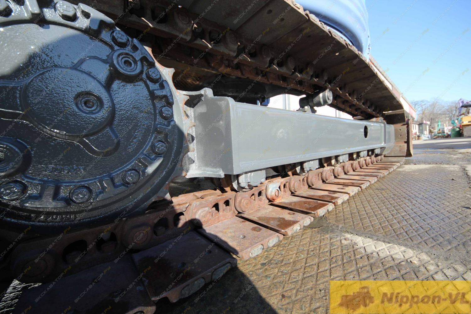 Hitachi EX75UR-3 [13]