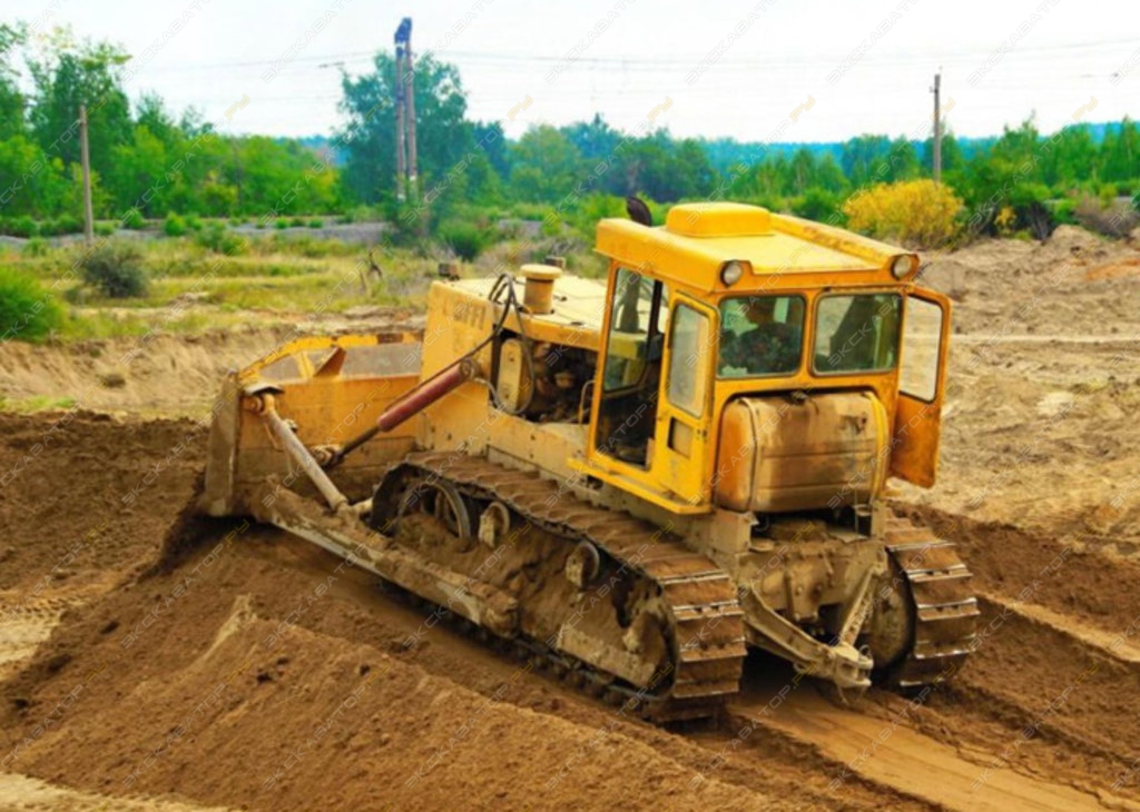 Komatsu D61E-12 [1]