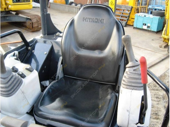 Hitachi EX30 [10]