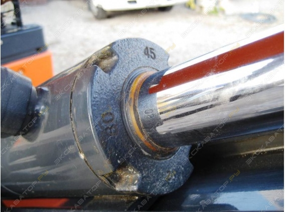 Hitachi EX30 [7]