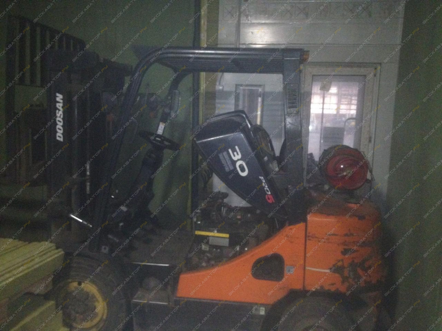 Doosan G30E-5 [1]