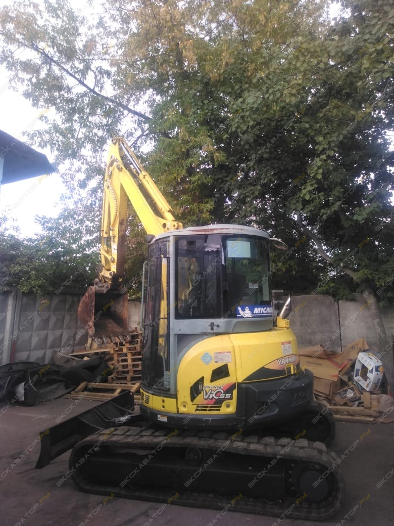 Yanmar VIO55-5 Cabin [0]