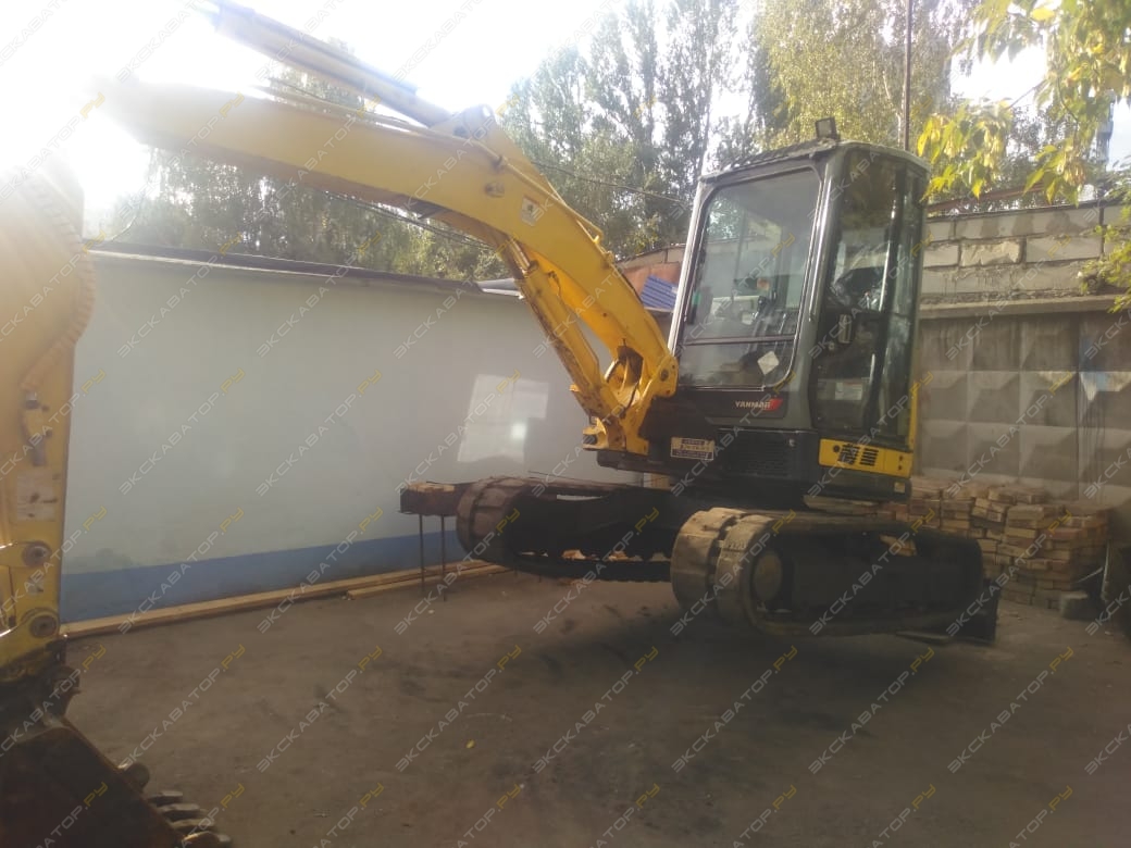 Yanmar VIO55-5 Cabin [6]