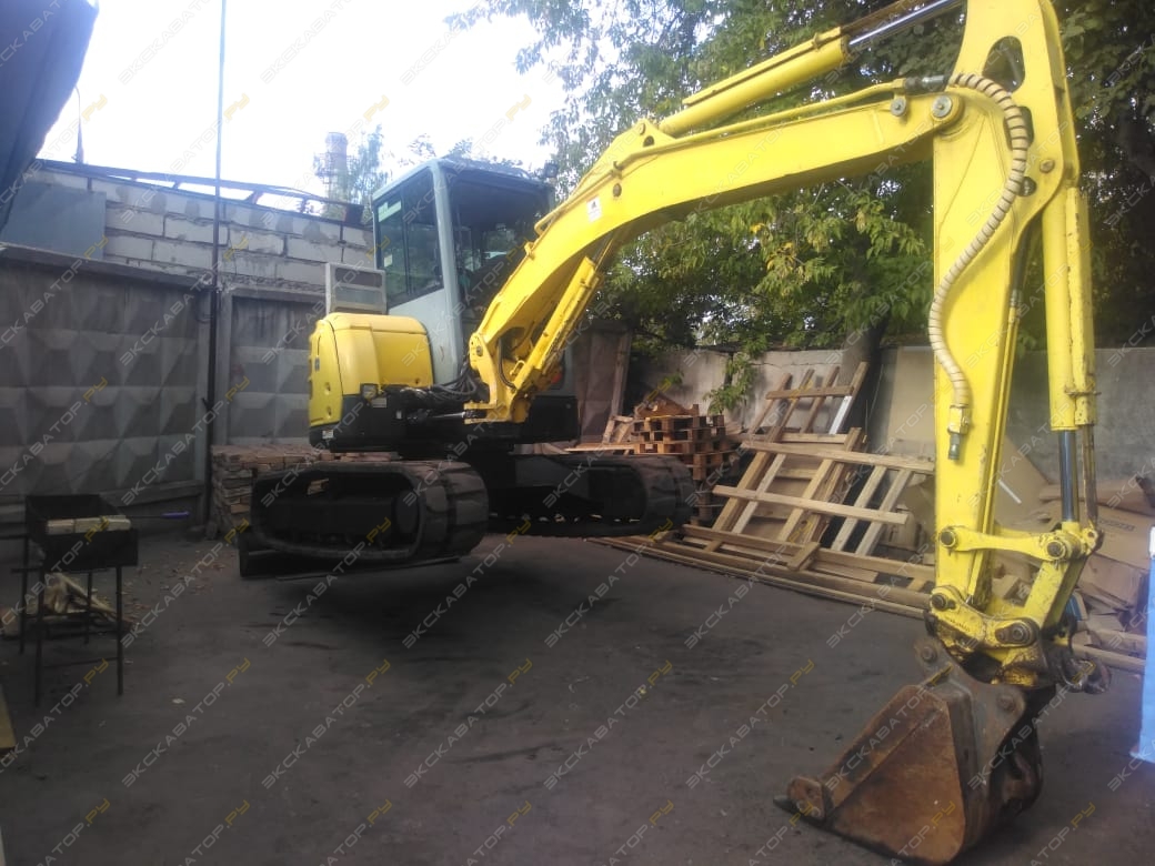 Yanmar VIO55-5 Cabin [15]