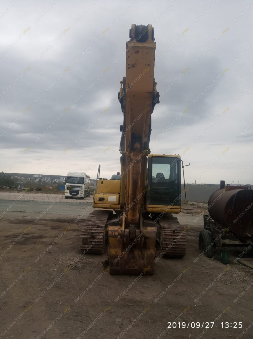 Komatsu PC200 [1]