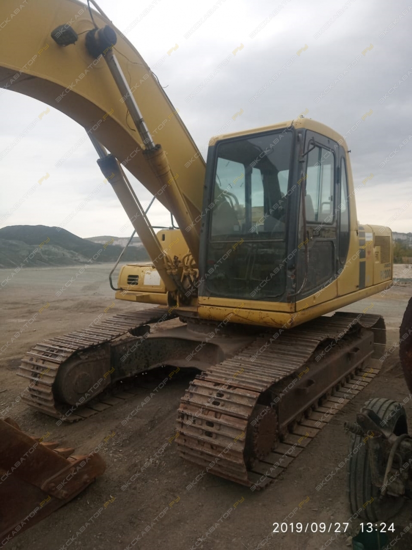 Komatsu PC200 [6]