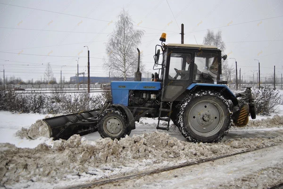 Аренда подметально-уборочной машины МТЗ 82МК, Томск - №558048