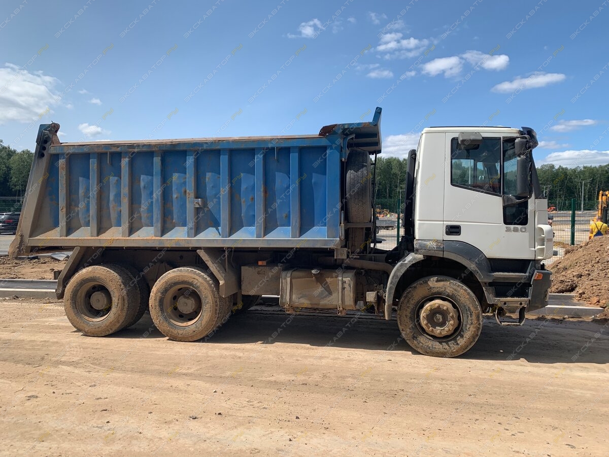 Iveco Trakker AD380T38H Cantoni [1]