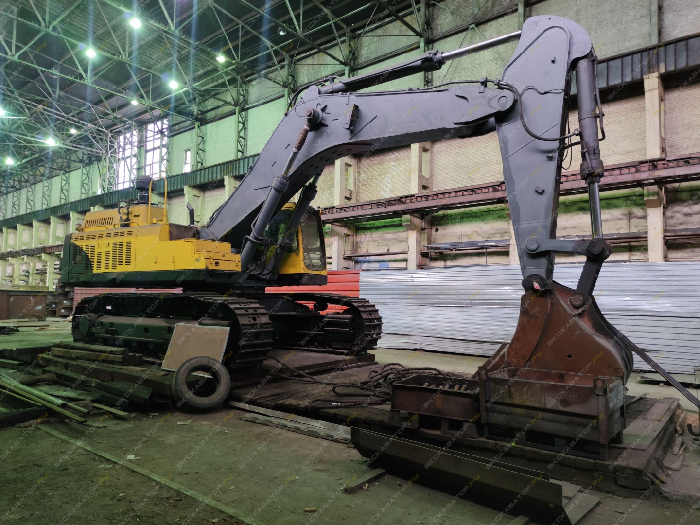 Volvo EC700B LC [0]