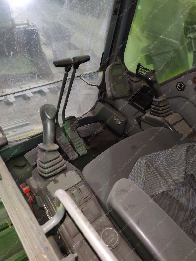 Volvo EC700B LC [9]