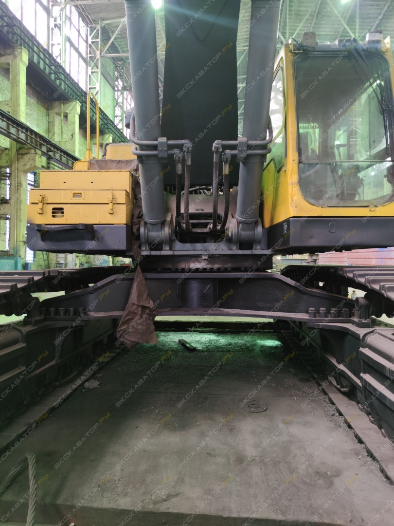 Volvo EC700B LC [11]