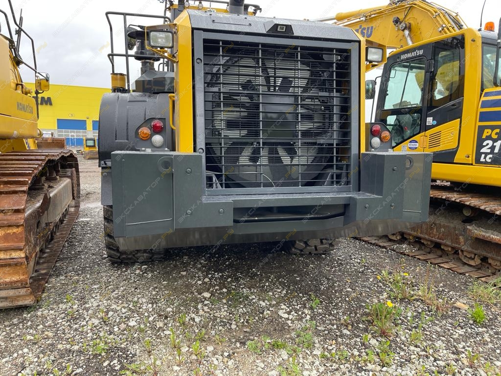 Komatsu WA500-7 [7]