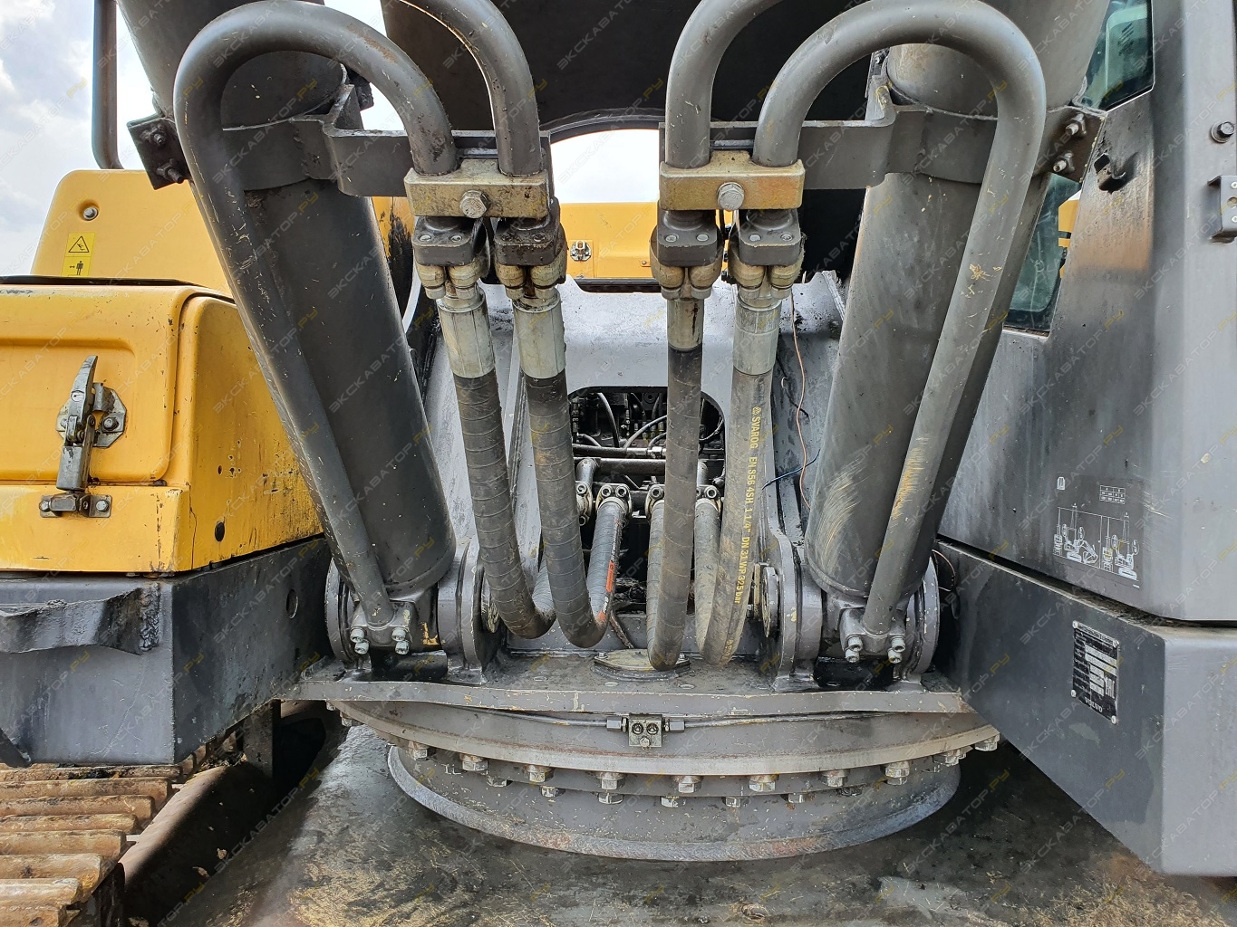 Volvo EC480DL [13]