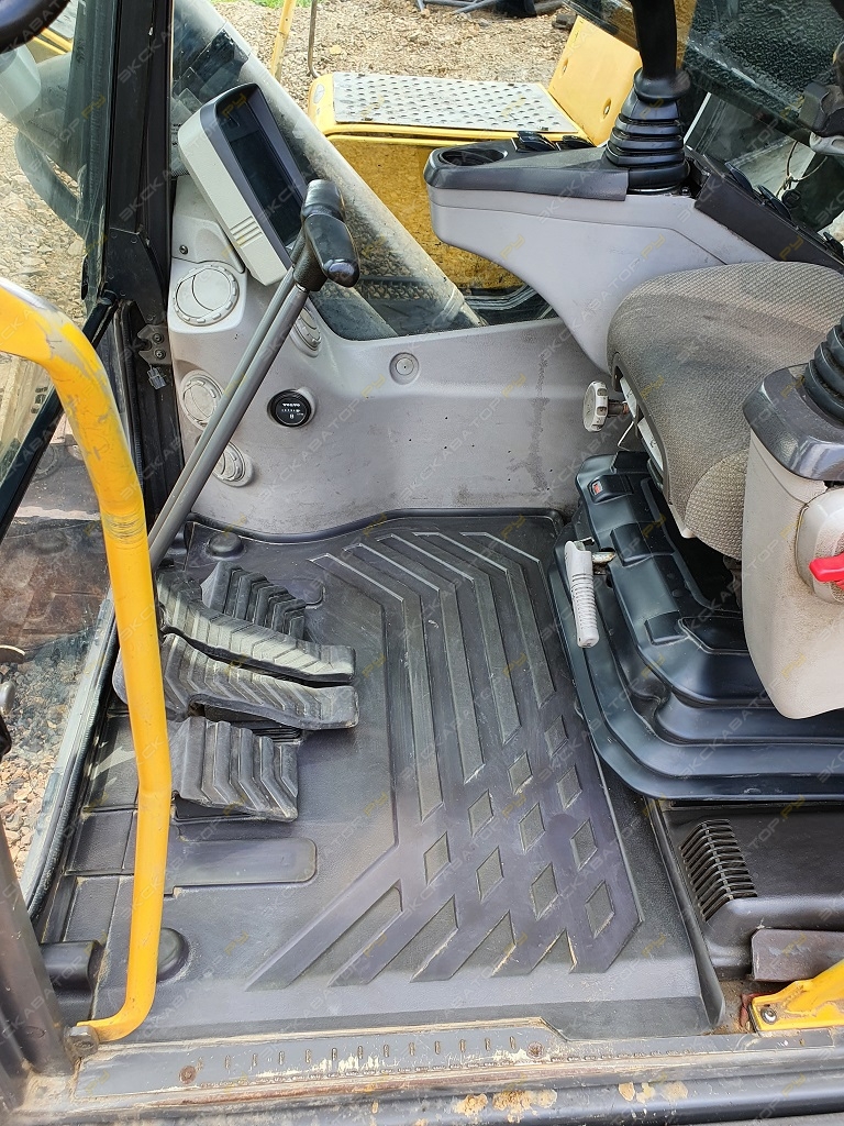 Volvo EC480DL [38]