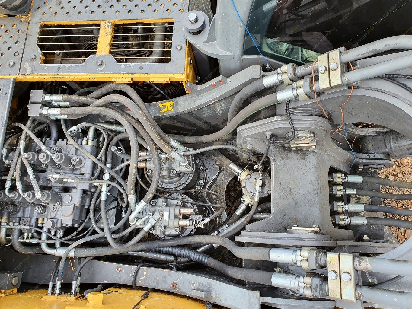 Volvo EC480DL [37]