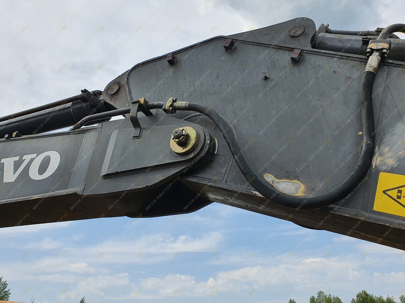 Volvo EC480DL [17]