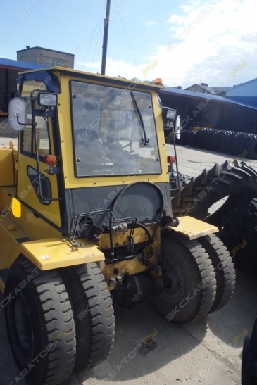 Komatsu FD160E-8 [1]