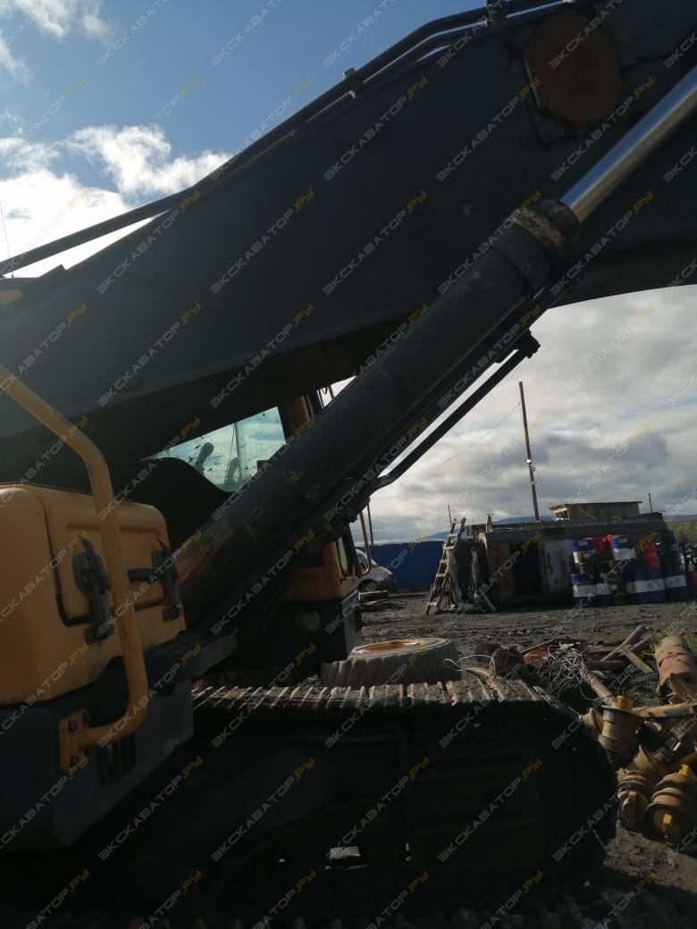 Volvo EC460B LC [2]