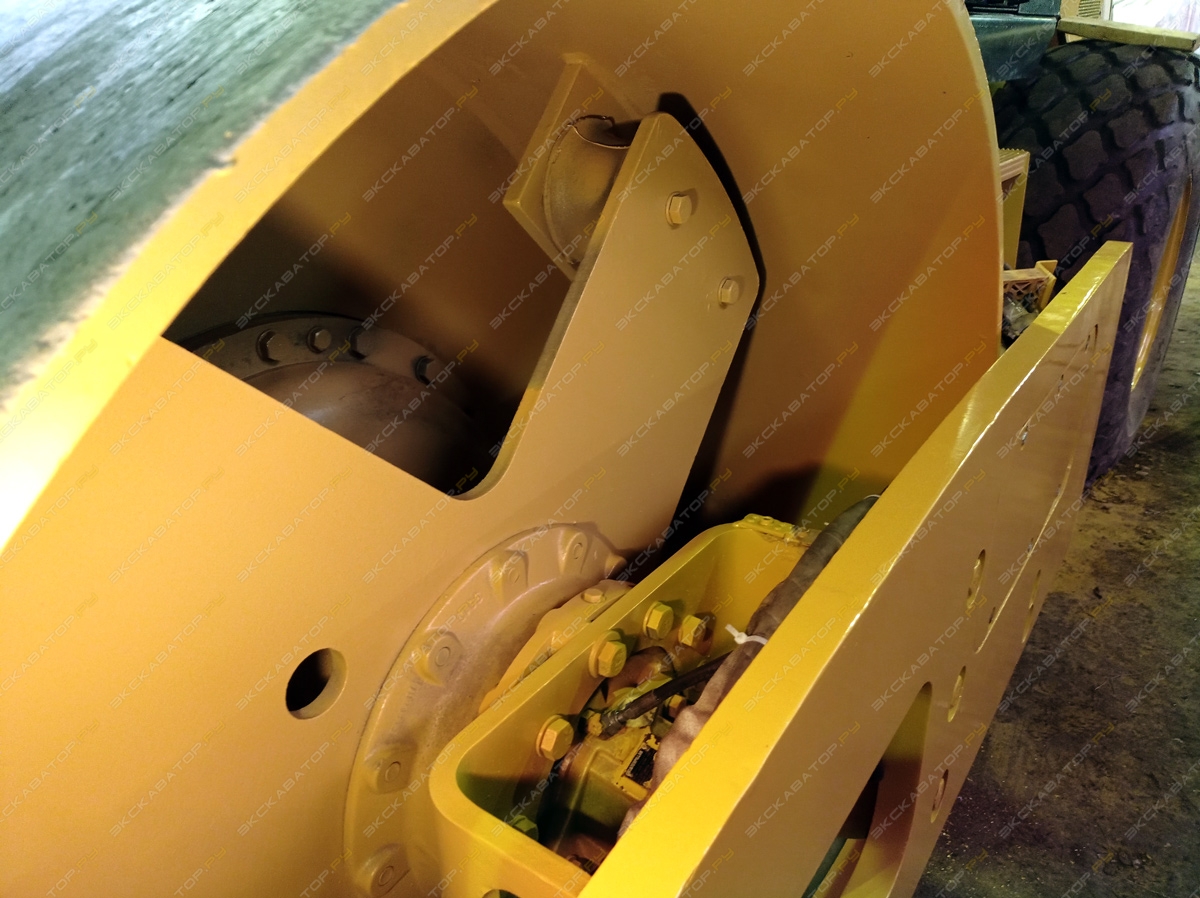 Caterpillar CS56 [4]