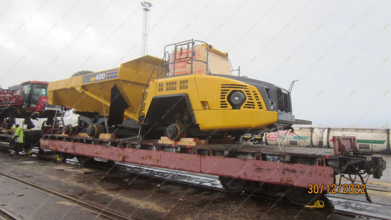 Komatsu HM400-3M0 [1]