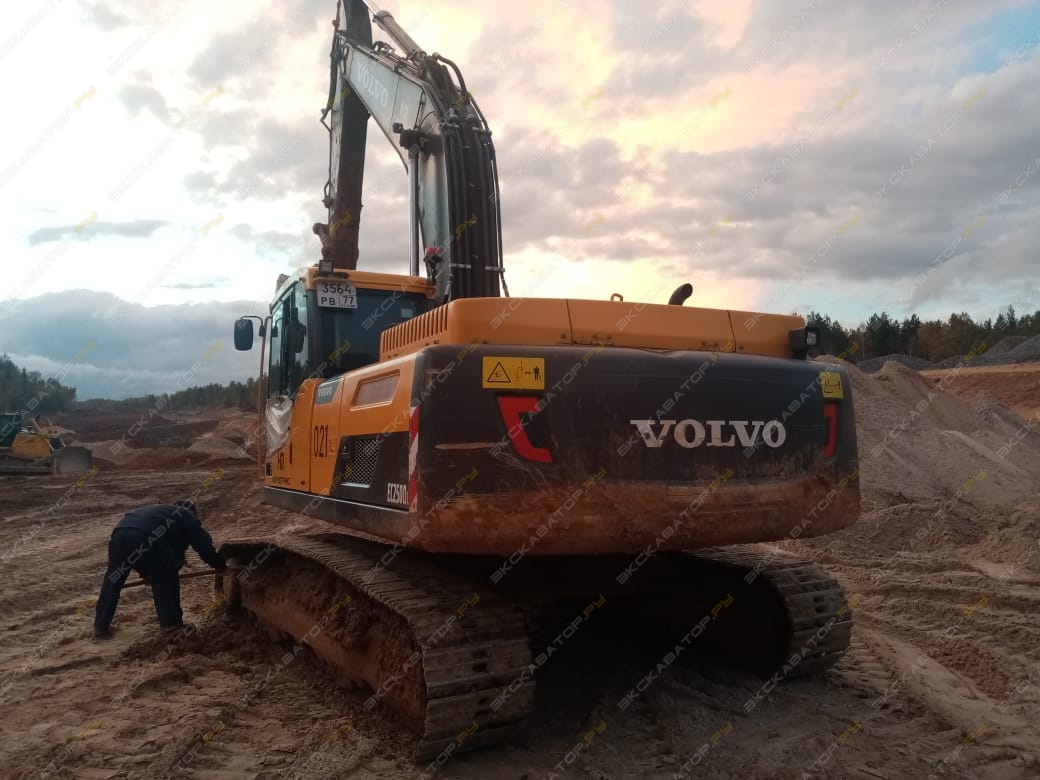 Volvo EC250DL [2]