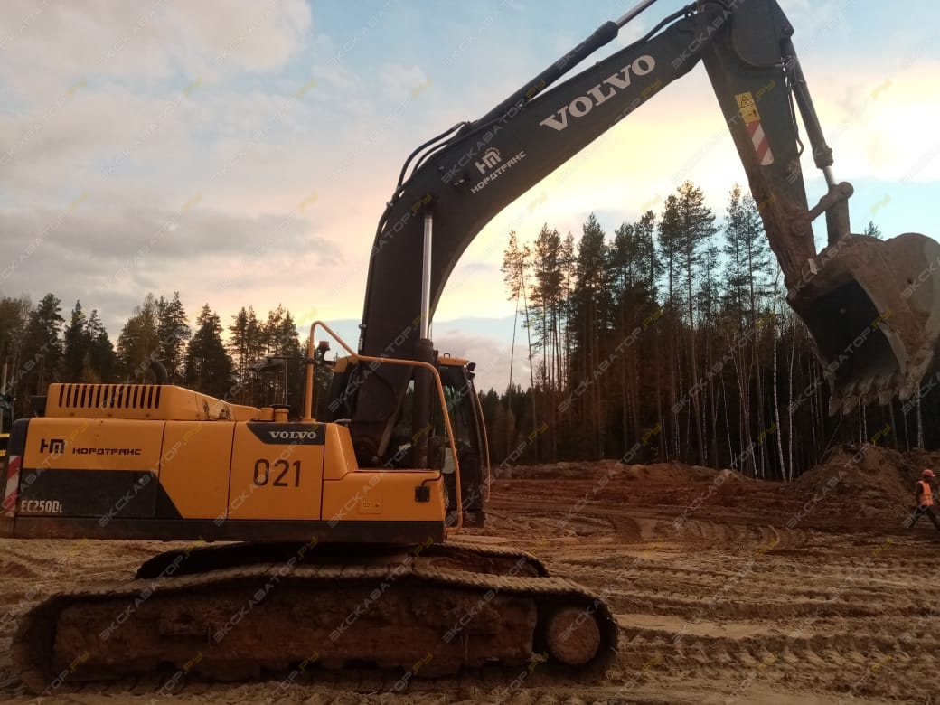 Volvo EC250DL [1]