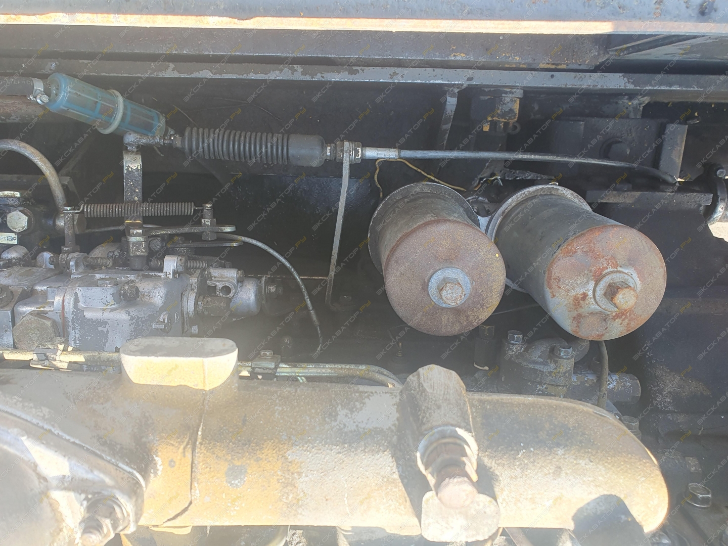 Hitachi UH045-7 [8]