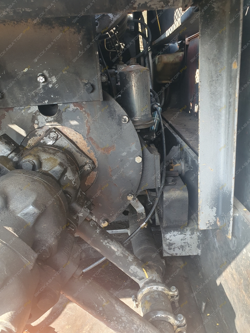 Hitachi UH045-7 [7]