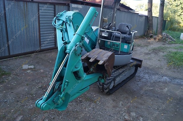 Kobelco SK30UR [5]