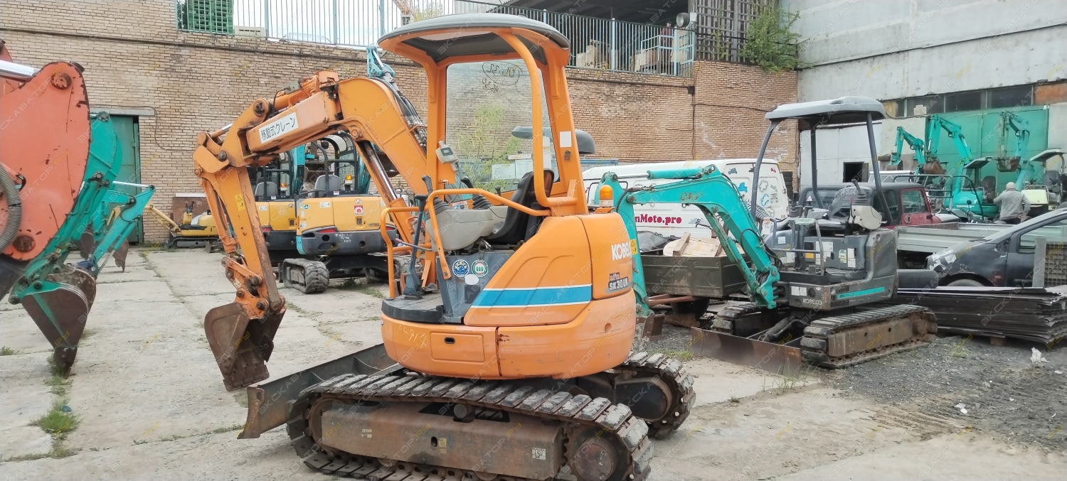Kobelco SK30UR-5 [1]