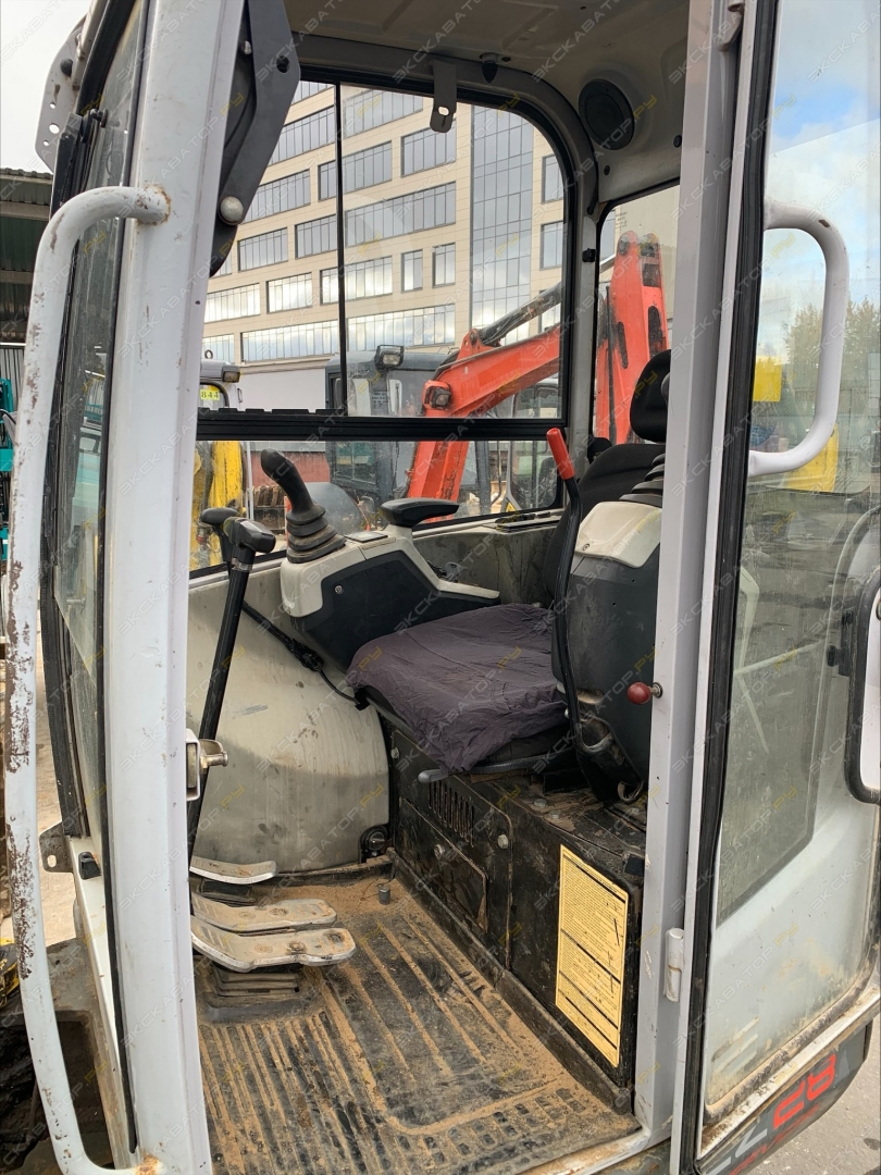 Wacker Neuson EZ28 [12]