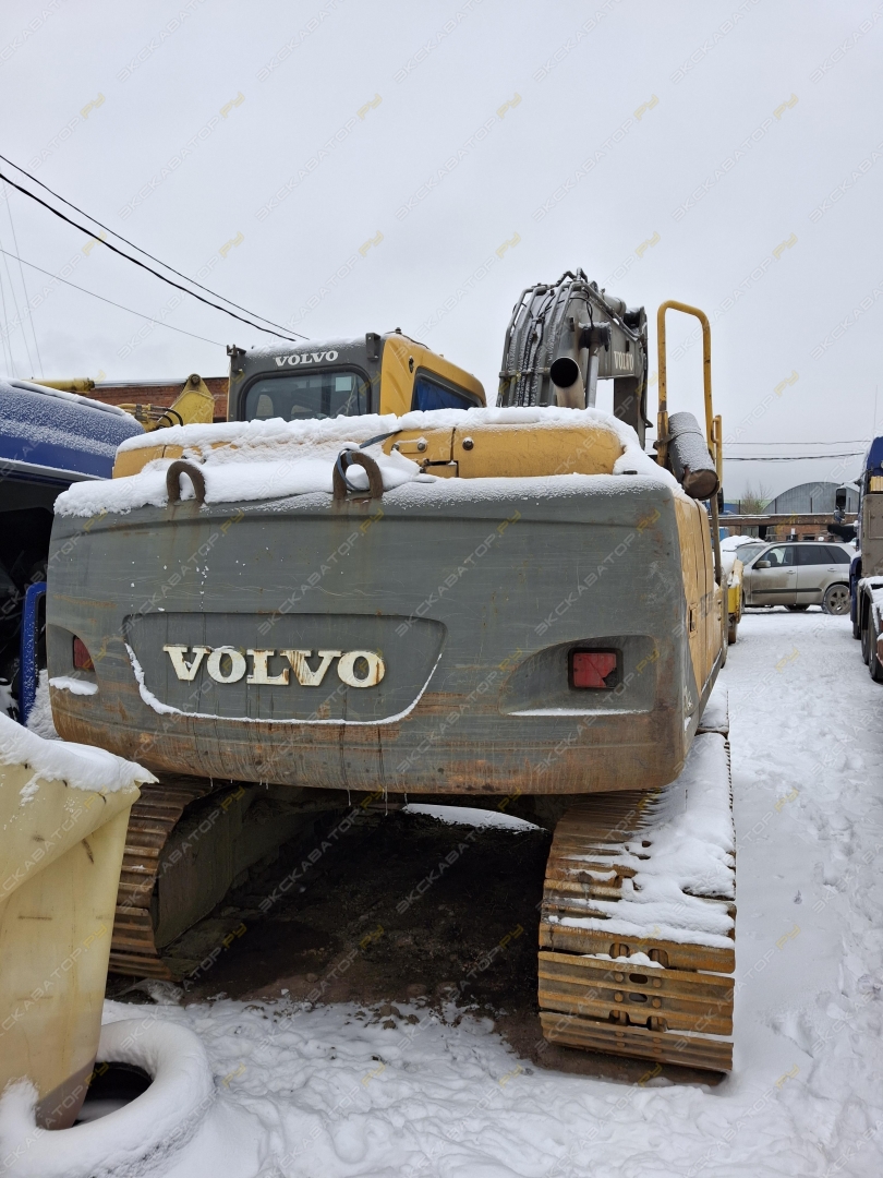 Volvo EC140B LC [12]
