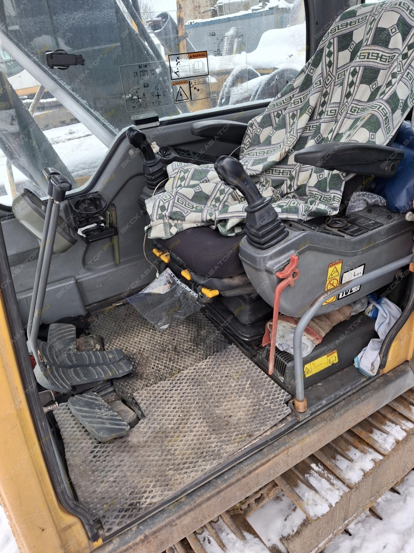 Volvo EC140B LC [13]