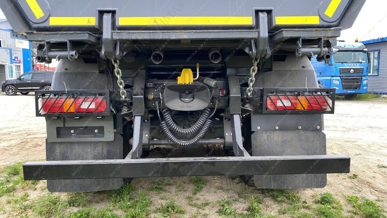 Sitrak C7H MAX 8x4 [10]