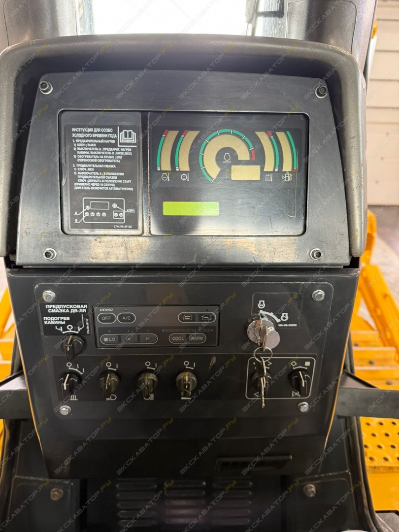 Komatsu D275A-5 [10]