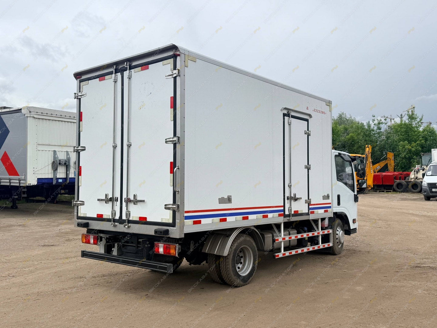 Isuzu Elf [5]