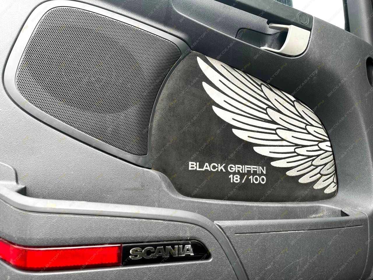 R400 [12]