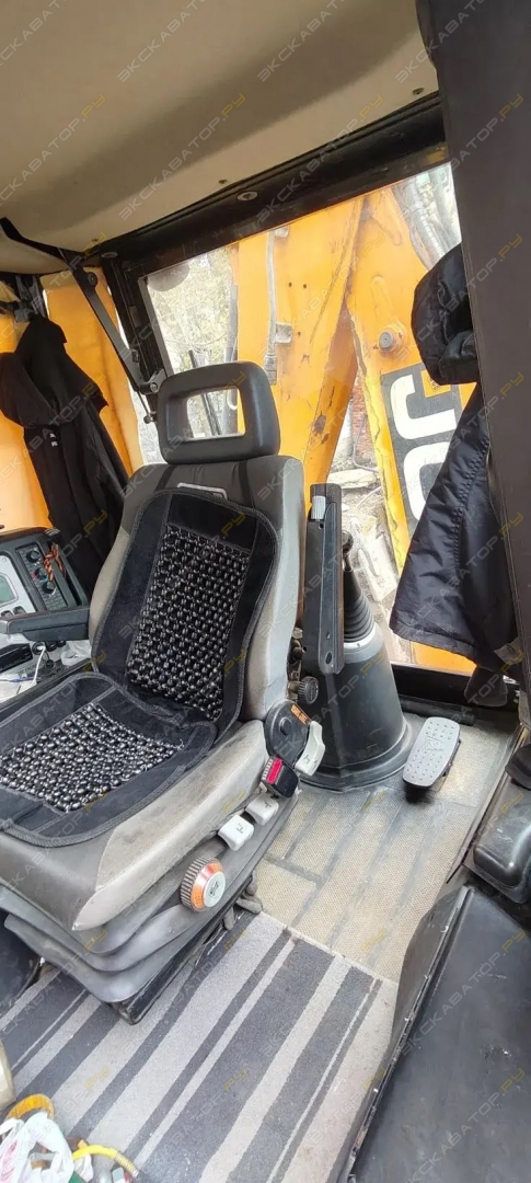 JCB 3CX [6]