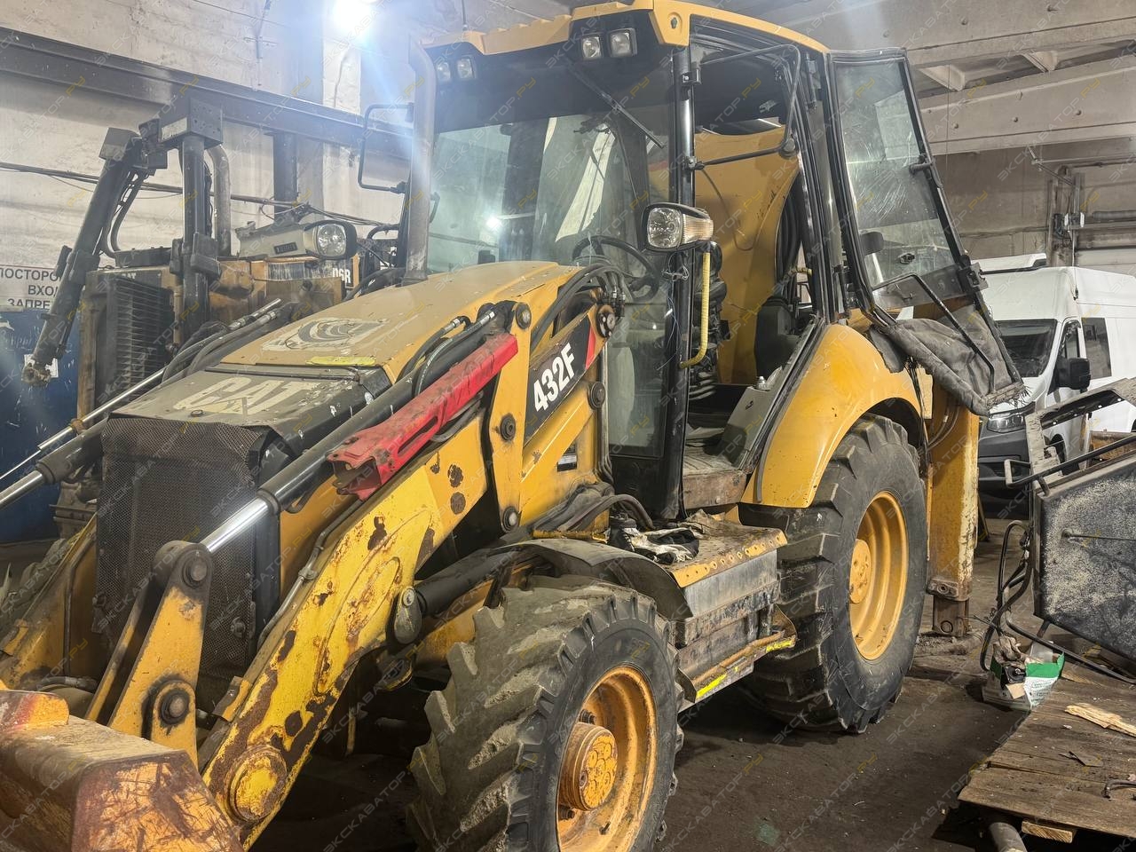 Caterpillar 434F [1]