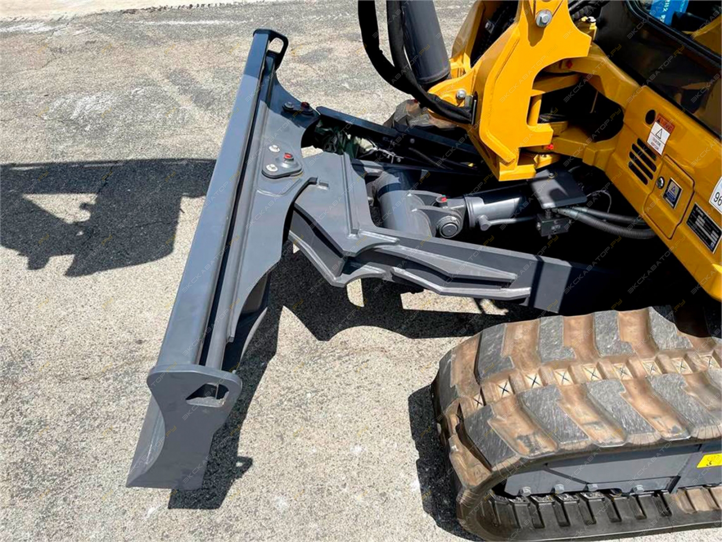 XCMG XE55U [7]